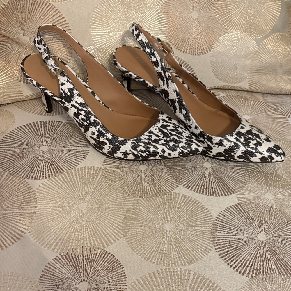 Low heel Calvin Klein shoe